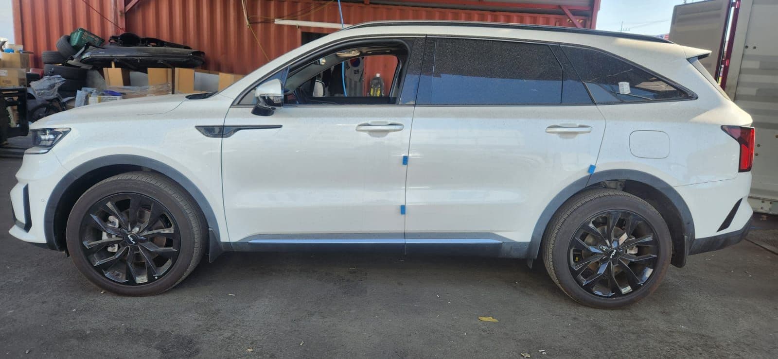Carify Korea car delivery photo